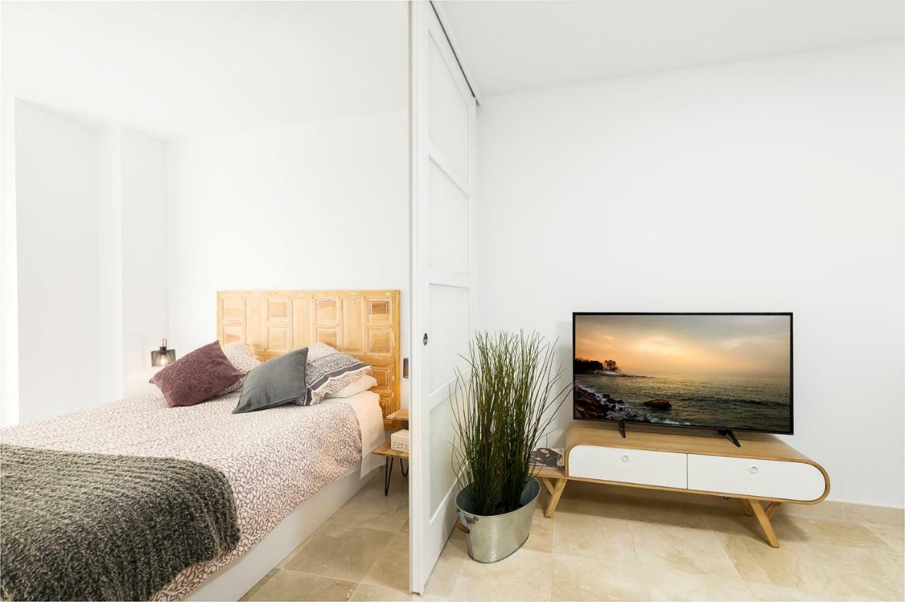 Apartamento Lujo Ancha Del Carmen Málaga Dış mekan fotoğraf